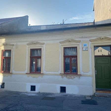 Apartment By The City Wall Koszyce Zewnętrze zdjęcie
